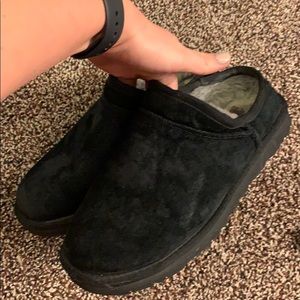 Ugg slip on shoes